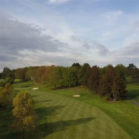 green-nines-3-1-course-at-tumble-brook-country-club