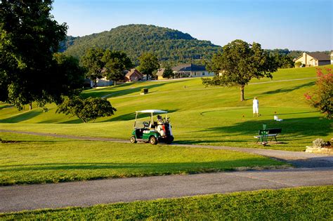 island-course-at-holiday-island-country-club