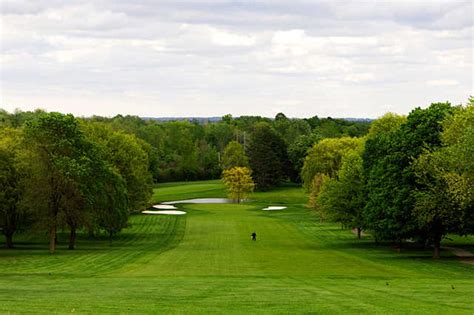 locust-hill-country-club