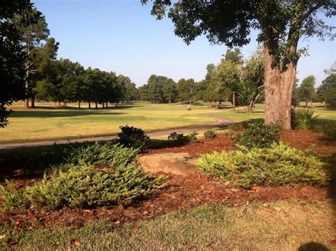 pine-bluff-country-club