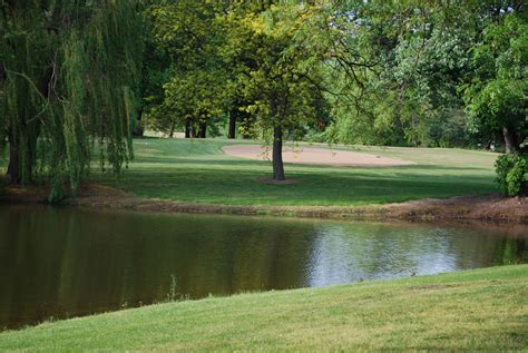 the-executive-course-at-clark-lake-golf-course