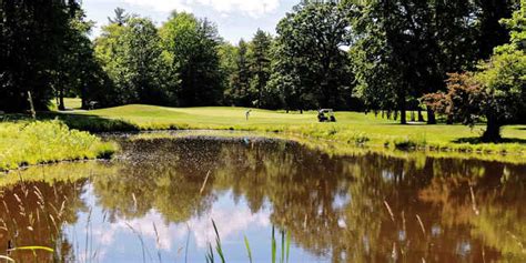 white-blue-course-at-colonie-golf-course-town-of